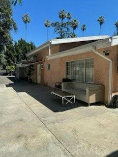 14342 KITTRIDGE ST, VAN NUYS, CA 91405, photo 4 of 7