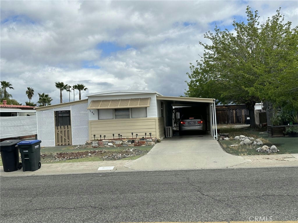 1044 W JOHNSTON AVE, HEMET, CA 92543, photo 1